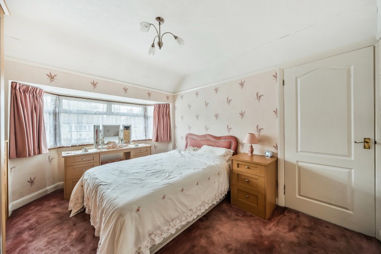 Images for Lindsay Road, New Haw, Surrey