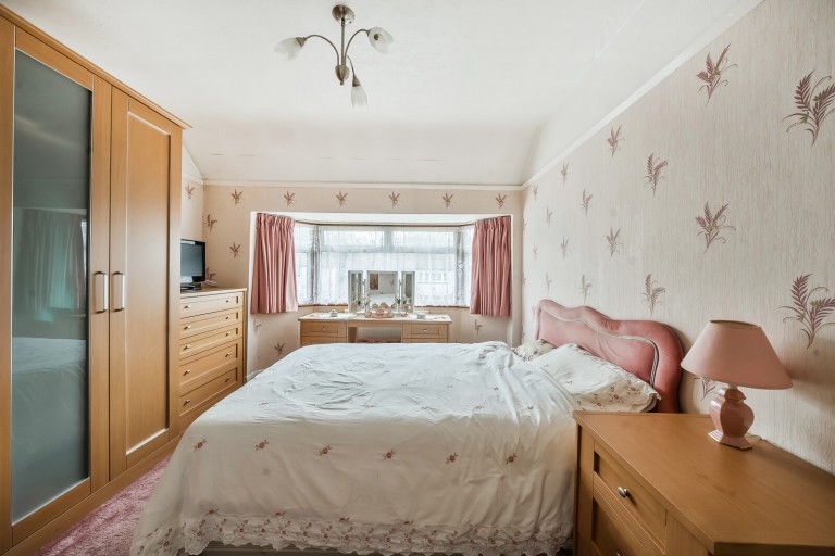 Images for Lindsay Road, New Haw, Surrey