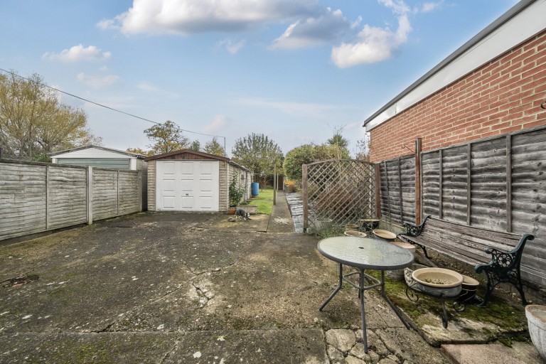 Images for Lindsay Road, New Haw, Surrey