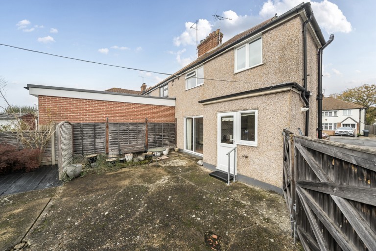 Images for Lindsay Road, New Haw, Surrey