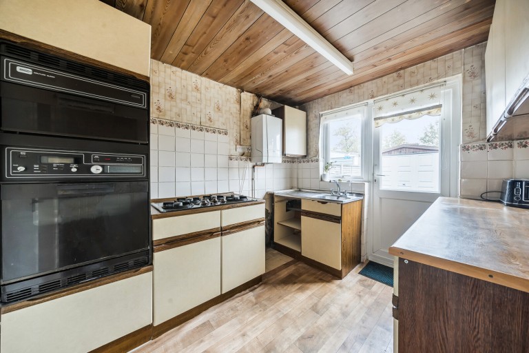 Images for Lindsay Road, New Haw, Surrey