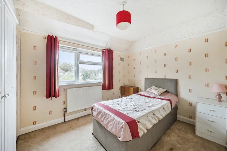 Images for Lindsay Road, New Haw, Surrey