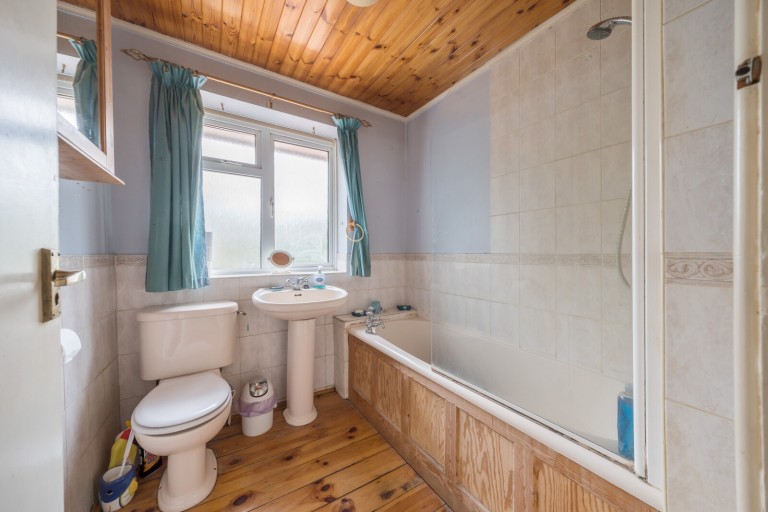 Images for Faris Lane, Woodham, Surrey