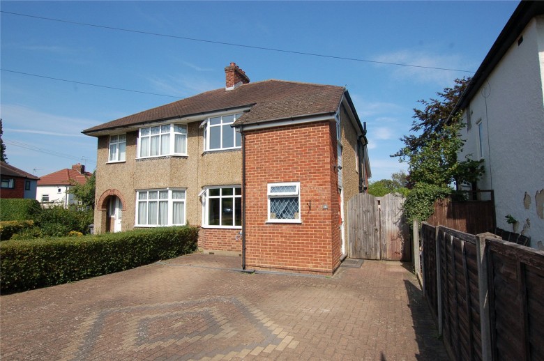 Click the photo for more details of Warren Road, New Haw, Surrey