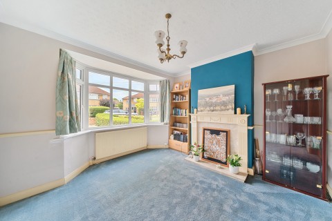 Click the photo for more details of Warren Road, New Haw, Surrey