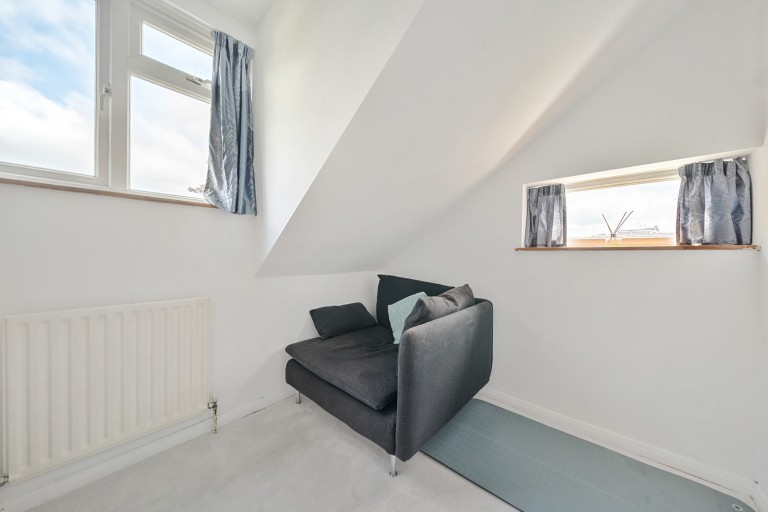 Images for Warren Road, New Haw, Surrey