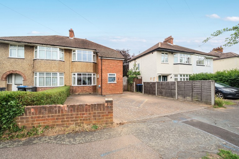 Images for Warren Road, New Haw, Surrey