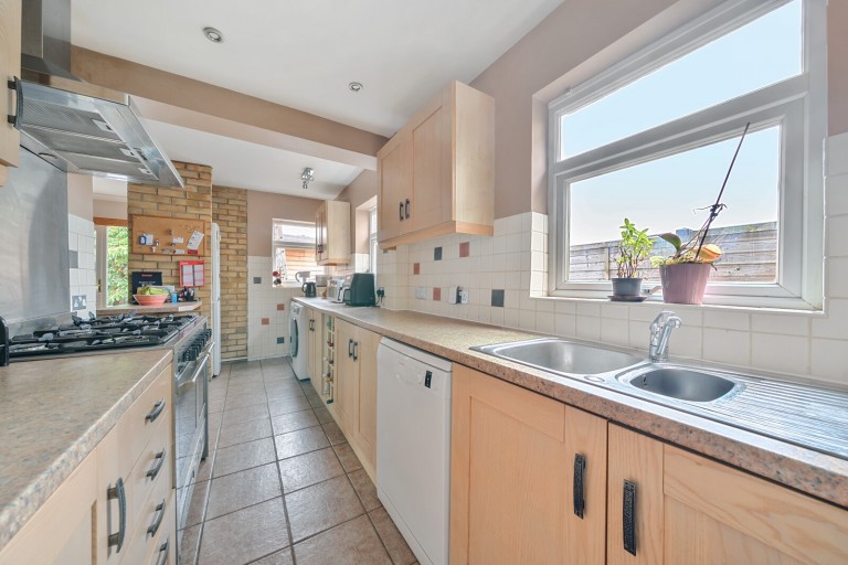 Images for Warren Road, New Haw, Surrey