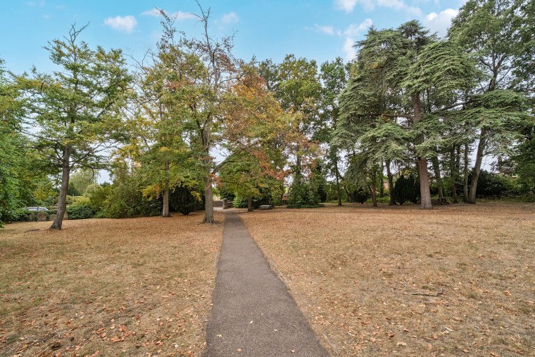 Images for Church Road, Addlestone, Surrey