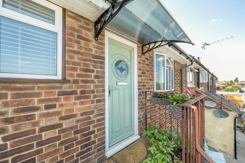Click the photo for more details of The Broadway, New Haw, Surrey