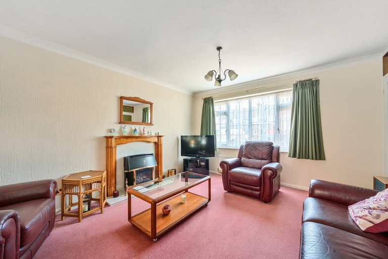 Images for Heathervale Road, New Haw, Surrey
