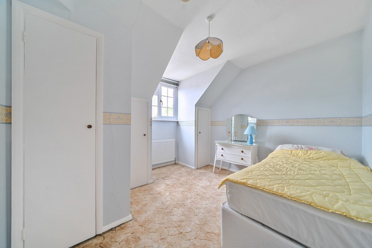 Images for Heathervale Road, New Haw, Surrey