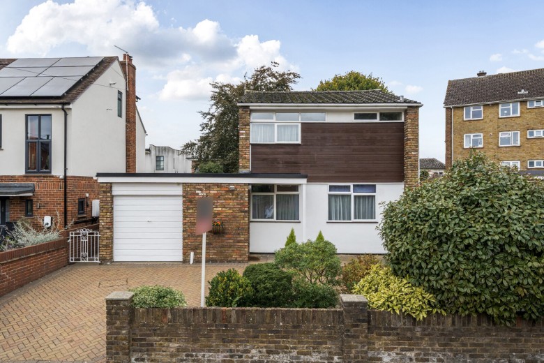 Click the photo for more details of Crouch Oak Lane, Addlestone, Surrey