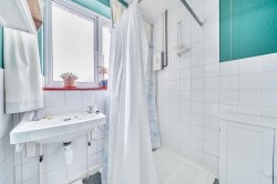 Images for Lime Grove, Addlestone, Surrey