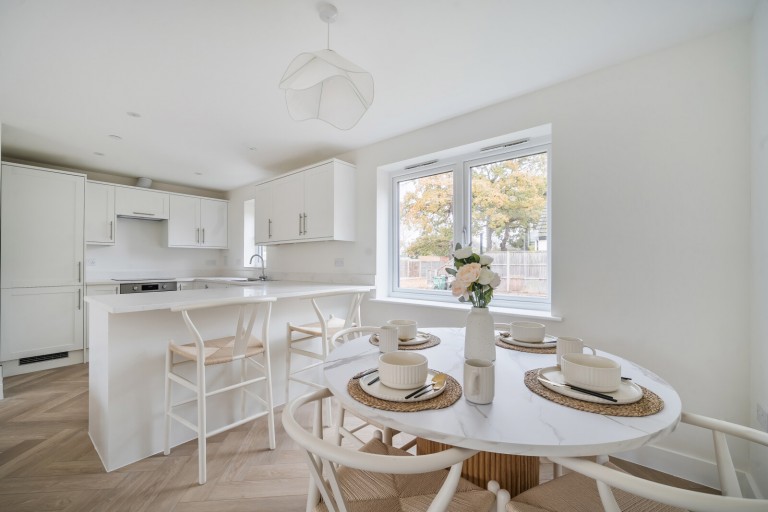 Images for Addlestone, Surrey