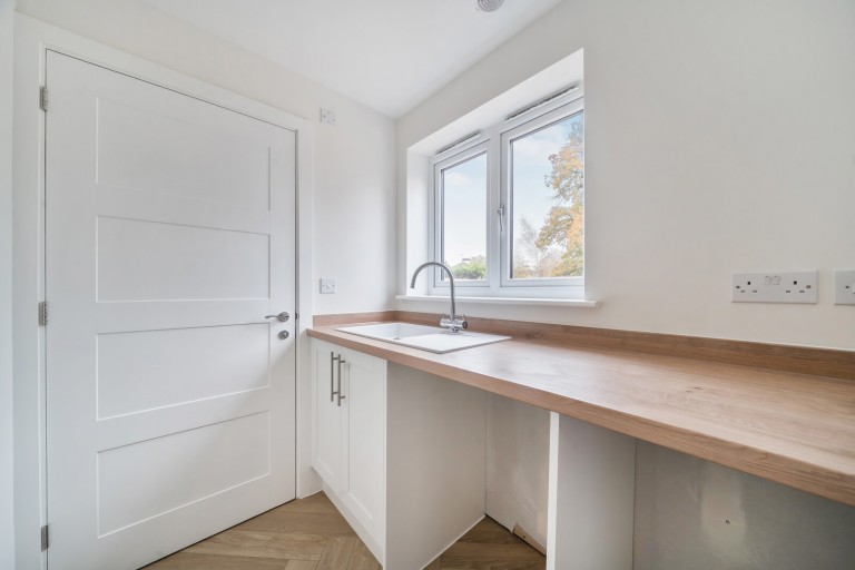 Images for Addlestone, Surrey