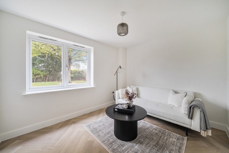 Images for Addlestone, Surrey