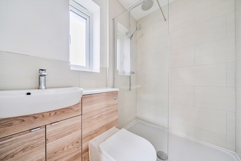 Images for Addlestone, Surrey