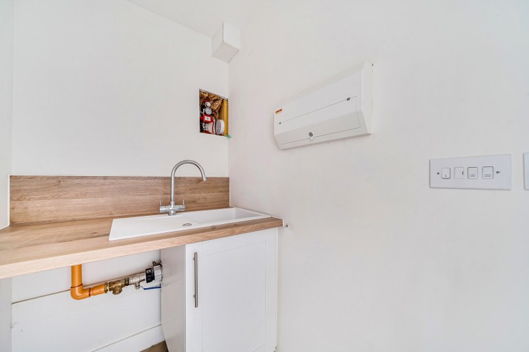 Images for Addlestone, Surrey