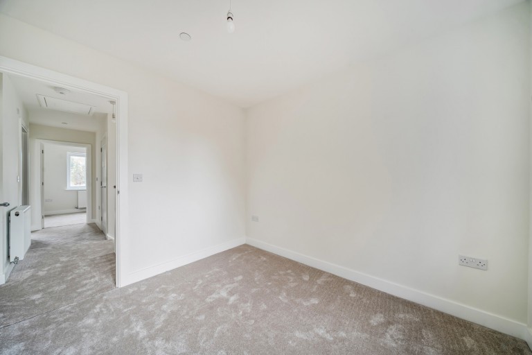 Images for Addlestone, Surrey