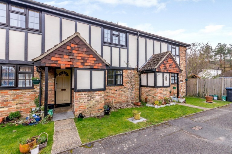 Images for Limebush Close, New Haw, Surrey