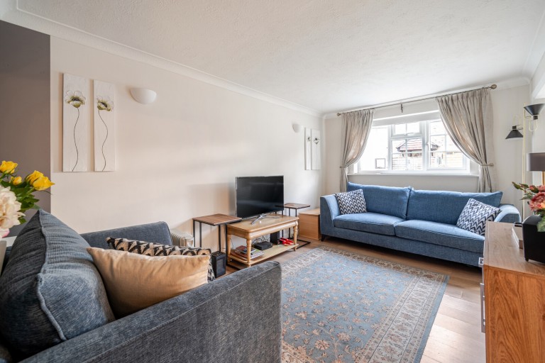 Images for Limebush Close, New Haw, Surrey