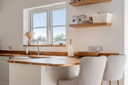 Images for Farleigh Road, New Haw, Surrey