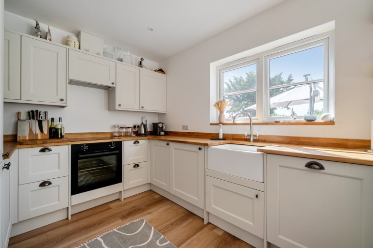 Images for Farleigh Road, New Haw, Surrey