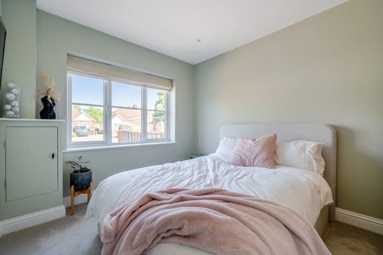 Images for Farleigh Road, New Haw, Surrey