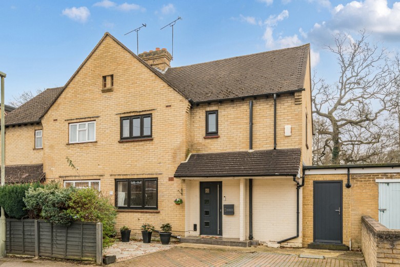 Click the photo for more details of New Haw, Surrey