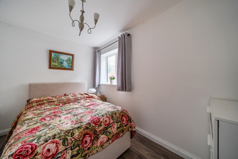 Images for New Haw, Surrey