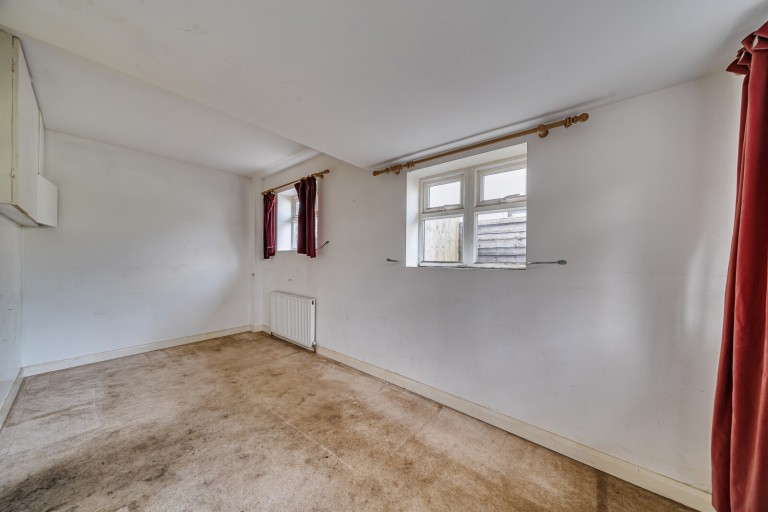 Images for Pinewood Grove, New Haw, Surrey