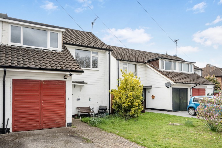 Images for Little Birch Close, New Haw, Surrey