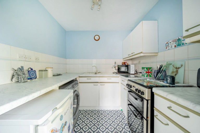 Images for Addlestone, Surrey