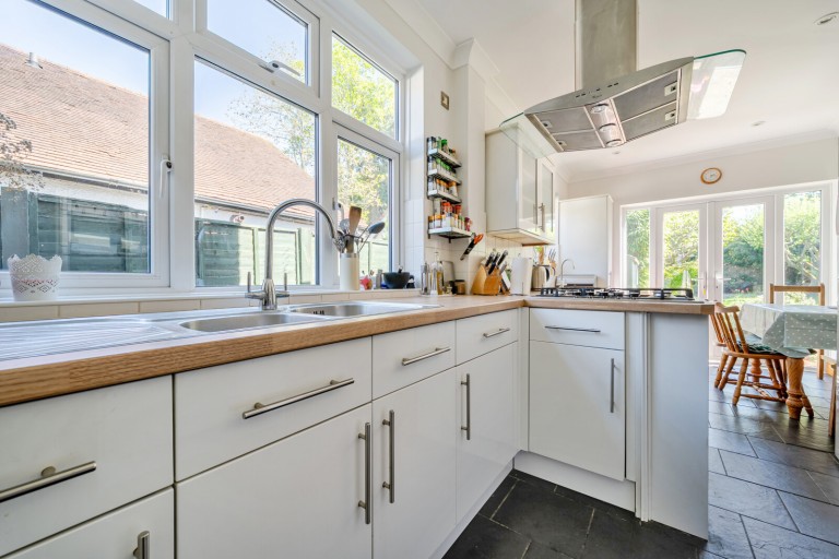 Images for Addlestone, Surrey