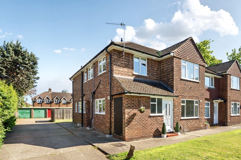 Images for Northcote, Addlestone, Surrey