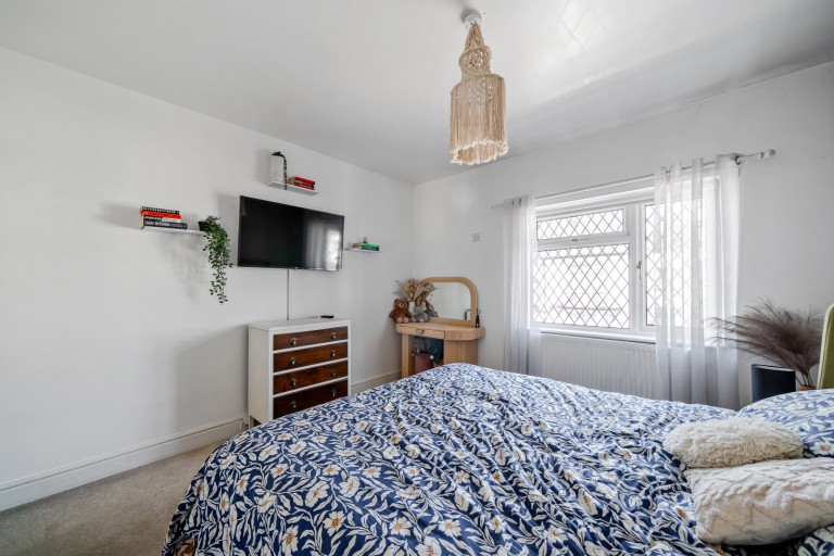Images for Alexandra Road, Addlestone, Surrey