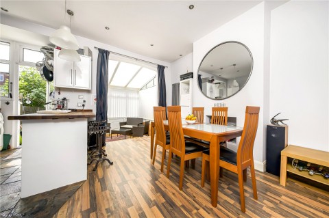 Click the photo for more details of Kings Avenue, New Malden, KT3
