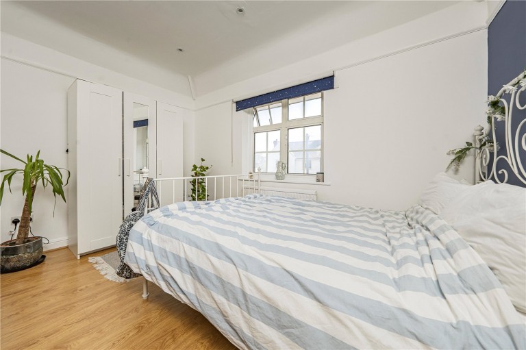 Images for Laburnum Grove, New Malden