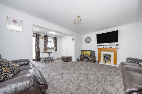 Click the photo for more details of California Road, New Malden, Surrey