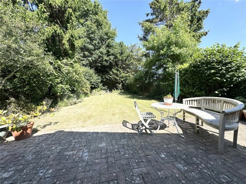Click the photo for more details of High Drive, New Malden, Surrey