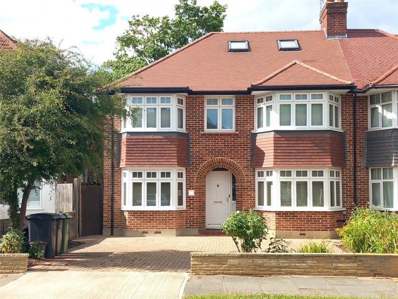 Click the photo for more details of Clarence Avenue, New Malden, KT3
