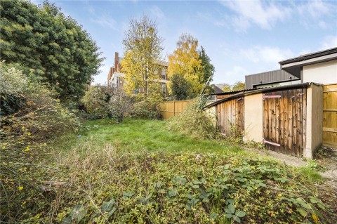 Click the photo for more details of Hoppingwood Avenue, New Malden, KT3
