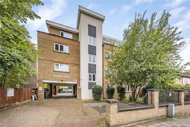 Click the photo for more details of Kingston Road, New Malden, Surrey