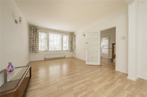 Click the photo for more details of Rydal Gardens, London