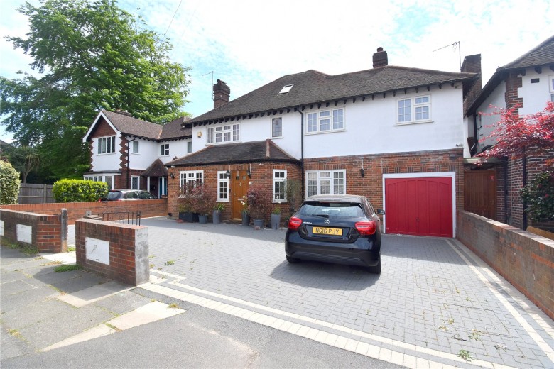 Click the photo for more details of Woodlands Avenue, New Malden, KT3