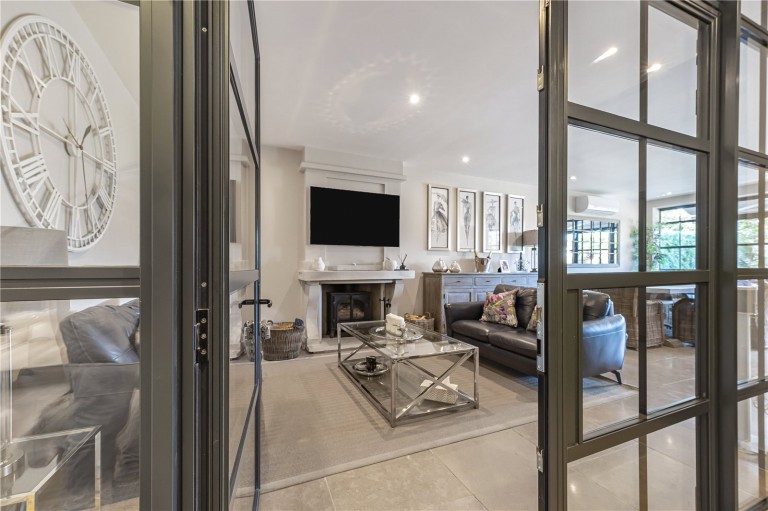 Images for Hollington Crescent, New Malden, Surrey