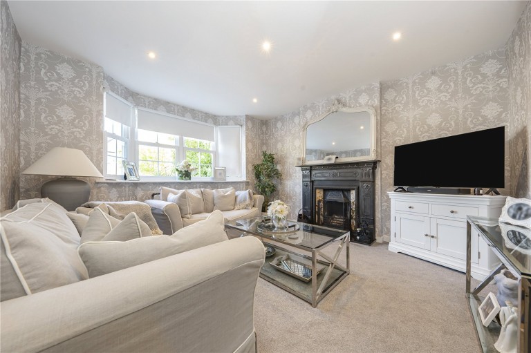 Images for Hollington Crescent, New Malden, Surrey