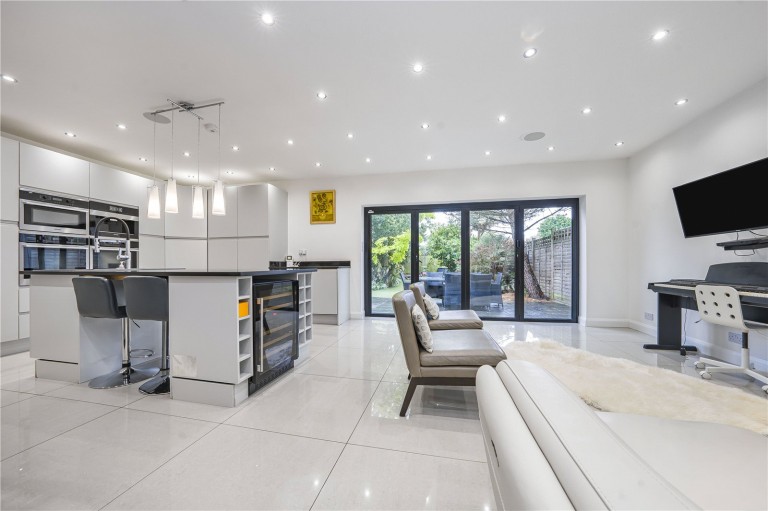 Images for Hollington Crescent, New Malden, Surrey