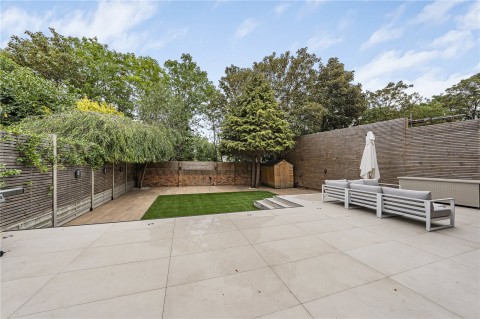Click the photo for more details of Onslow Road, New Malden, Surrey